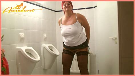 In Öffentlichkeit Pissen Porn Pics Nude Women in Free Sex Photos xHamster