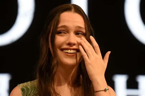 Victoria Pedretti Sexy And Hot Bikini Pictures Woophy