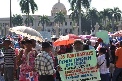 Hoy Digital Sindicalistas Haina Protestan En Palacio