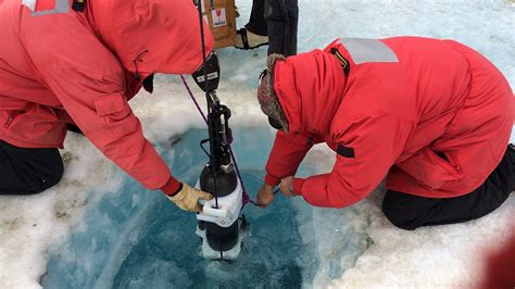 Finding Answers In The Coldest Place On Earth Unm Newsroom