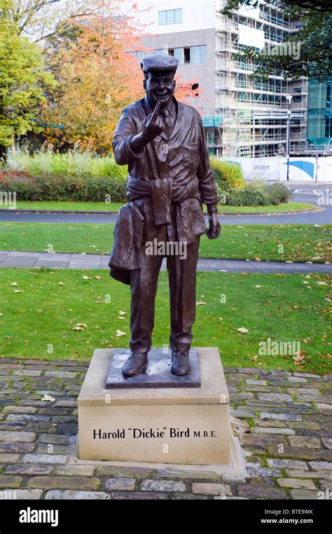 Bronze statue of Dickie Bird, Barnsley, S.Yorks. UK. 2010 Stock Photo ...