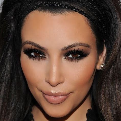 Kims Smokey Eyes Kim Kardashian Makeup Inspiration Kardashian Makeup