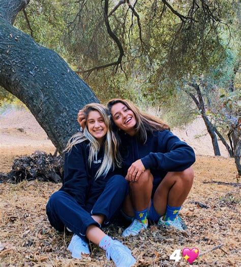 Want A Girlfriend Cute Lesbian Couples Most Beautiful Beautiful Things Partners In Crime