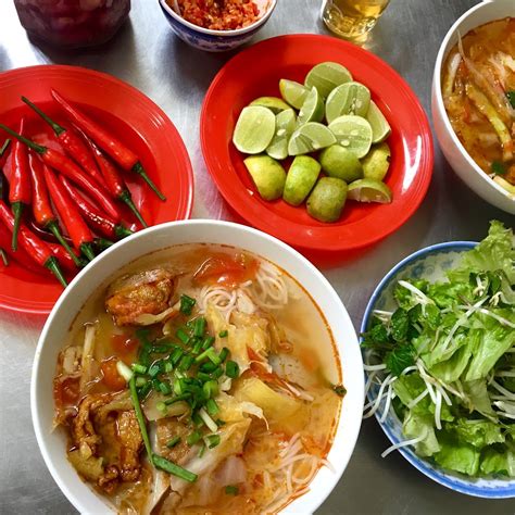 bun cha ca da nang grilled fish cake noodle top  delicious bun