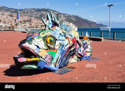 Plastic Fish Sculpture Hi Res Stock Photography And Images Alamy