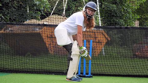 Teen cricket girl, banned from Maccabiah, goes to court | The Times of ...