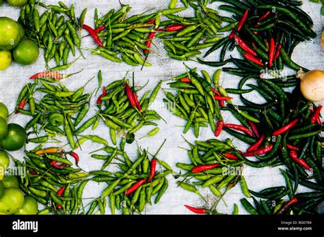 Thailand Market Chillies Hi Res Stock Photography And Images Alamy