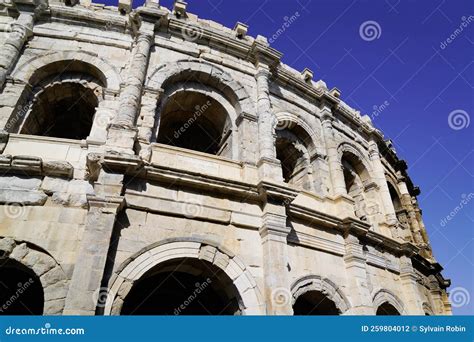 nimes city arene francia antigua arena romana foto de archivo imagen