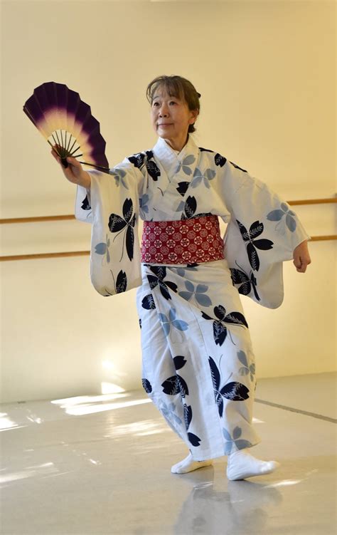 Traditional Japanese dance being taught on BI | Bainbridge Island Review