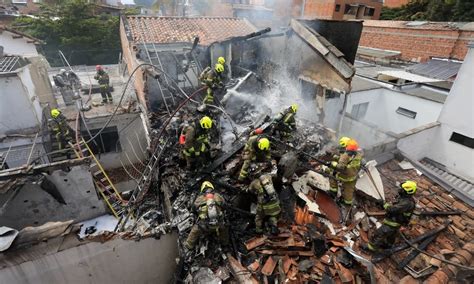 Accidente aéreo en Colombia Mueren al menos 8 personas tras desplome