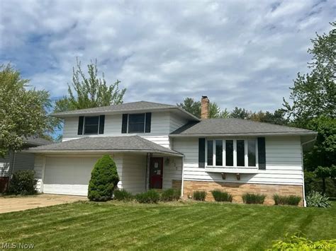 229 Shore Dr Eastlake Oh 44095 ®