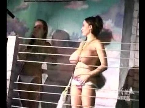 Concurso De Camiseta Mojada De Chica De Playa XVIDEOS