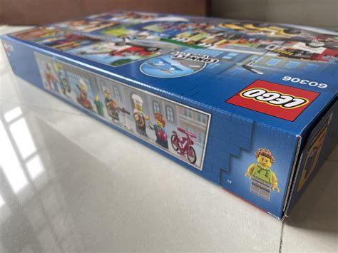 Lego 60306 Shopping Street Hobbies And Toys Toys And Games On Carousell