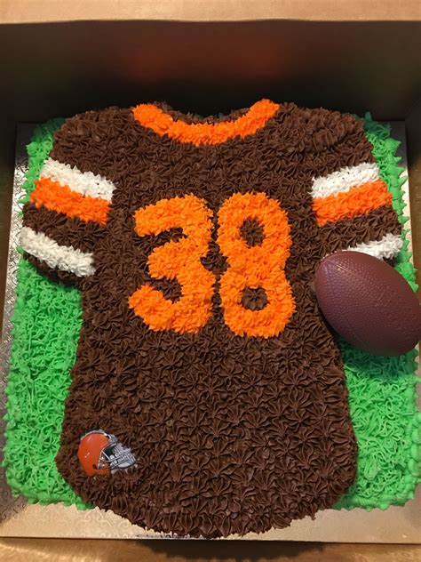 Cleveland Brown's Cake designed and made by: Angela Lee | Cake design ...