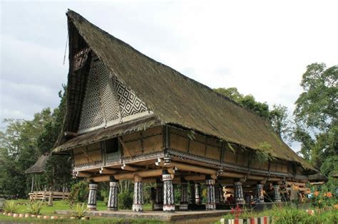 Mengenal Rumah Adat Batak Sejarah Jenis Dan Ciri Khasnya Nbkomputer