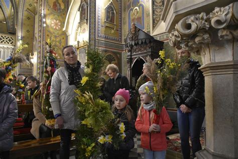 Poświęcenie i konkurs palm w Niedzielę Palmową Parafia