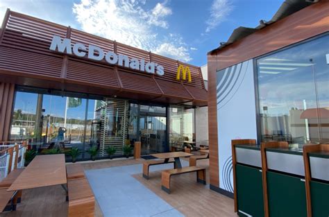 Empresas Mcdonalds Reafirma Su Apuesta Por Le N Y Abre Otro