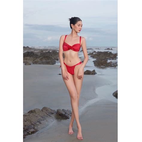 Hàng sẵn Set Bikini Kao màu đỏ kèm hoa sẵn mút Shopee Việt Nam