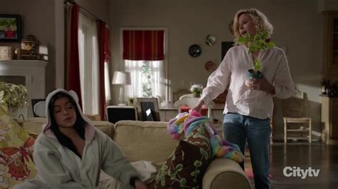 Recap of "Modern Family" Season 10 Episode 1 | Recap Guide