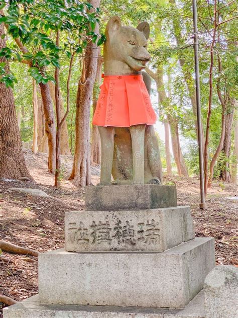 The Fox Statues In Fushimi Inari Taisha Achitecture Kyoto Japan