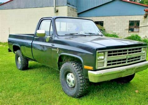 1986 Chevy K20 Custom Deluxe K 20 4x4 Square Body Classic 34 Ton