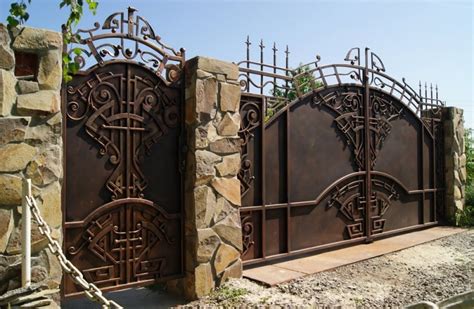 Ворота с калиткой: идеи применения разнообразных видов (115 фото)