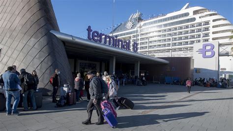 Rebeli N Contra Los Siete Euros De Tasa Tur Stica Por Crucerista