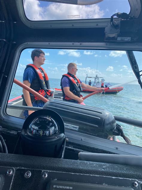 Dvids Images Coast Guard Good Samaritan Rescue Extinguish Boat