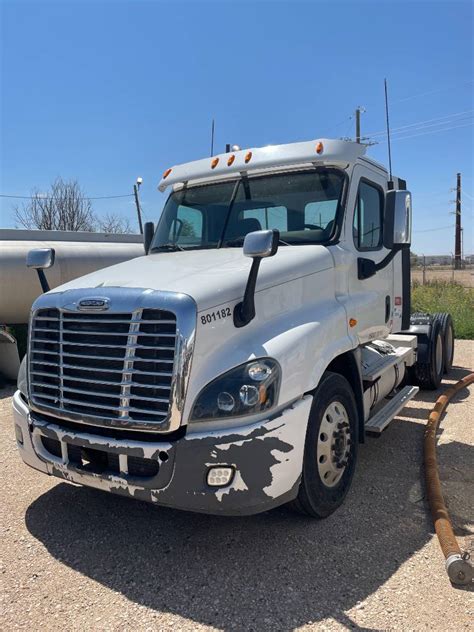 Freightliner Cascadia 125