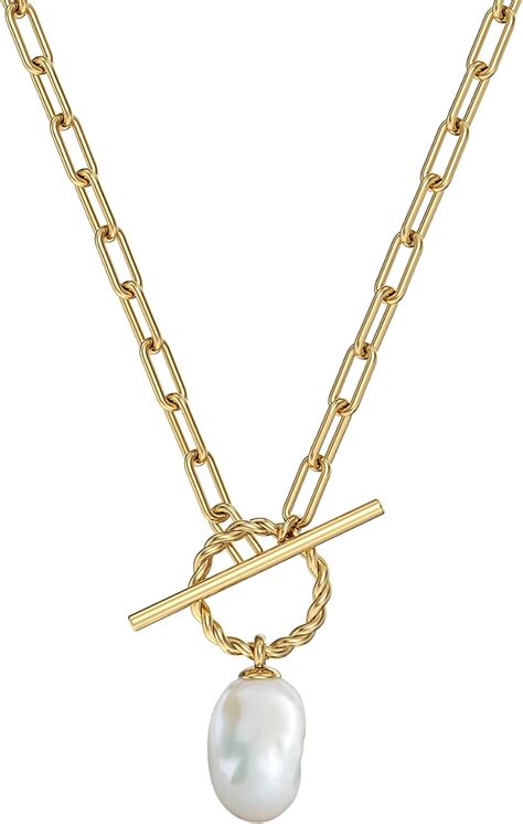 Kaiya Chunky Gold Toggle Clasp Pearl Pendant With Paperclip Chain