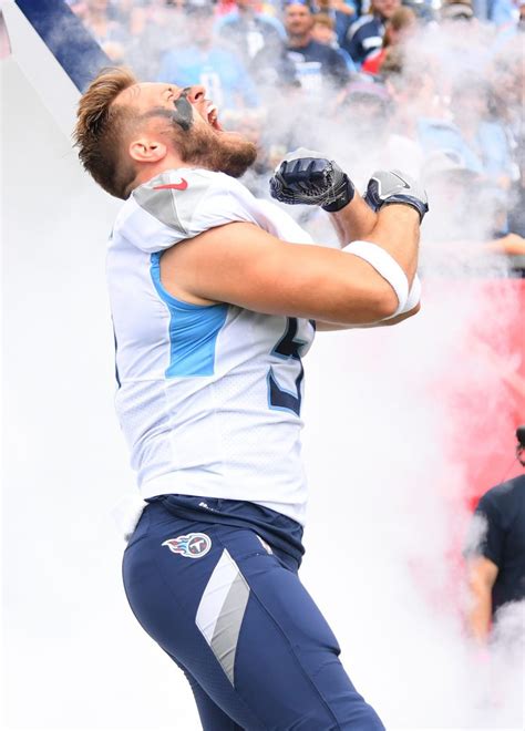 Titans Cut Will Compton