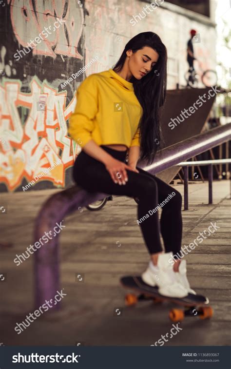 Sexy Slim Fit Brunette Woman Sport Stock Photo Shutterstock