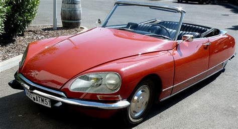 Ds Cabriolet La R Volution Citro N Magnifi E Par Un Carrossier Vins