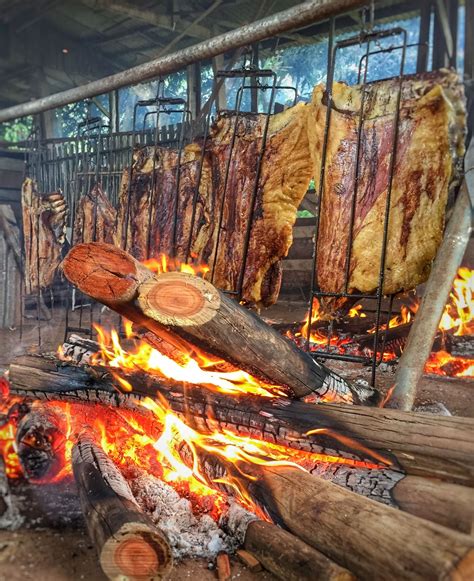 Pin em Clases de Cocina Costela fogo de chão Churrasco fogo de chão