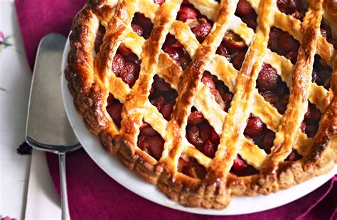 Cherry Lattice Pie Dessert Recipes Goodtoknow