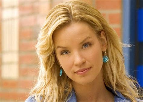 Ashley Scott Height Weight Measurements Bra Size Shoe Size