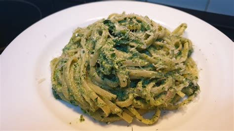 Makarona Me Spinaq Dhe Gjize Creamy Spinach Pasta With Ricotta Cheese