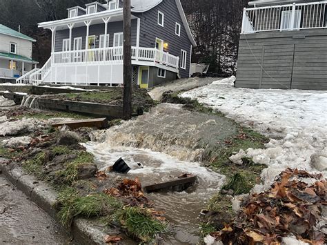 A D Borde Aussi Petite Rivi Re Saint Fran Ois Le Charlevoisien