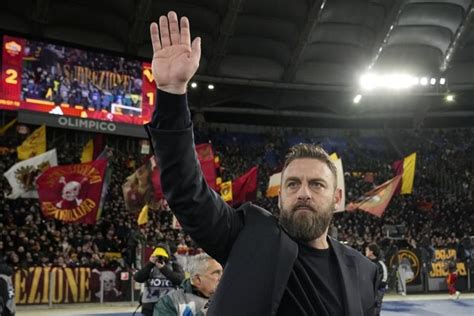 Reconocen A Mourinho Debuta De Rossi Y Gana La Roma