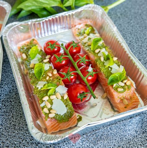 Zalm Van De Barbecue Met Pesto En Tomaatjes Keukenliefde