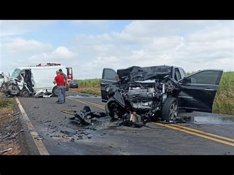 Grave Acidente Entre Van E Caminhonete Deixa 3 Feridos Em Vicinal De