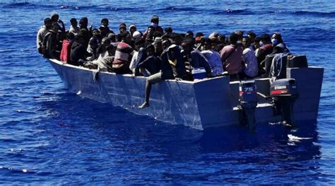 Migranti A Lampedusa Oltre 300 Sbarcati In 24 Ore 650 In Hotspot