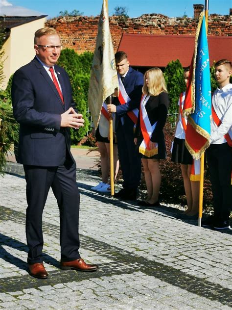 Wojew Dzka Inauguracja Roku Szkolnego W Niemodlinie Urz D