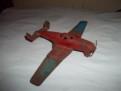 VINTAGE TOY AIRPLANE | Collectors Weekly