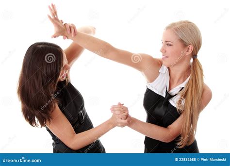 Combat De Deux Femmes Photo Stock Image Du Concurrence 22832688