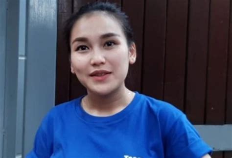 Dilarikan Ke Rumah Sakit Ayu Ting Ting Harus Dirawat