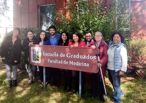 UACh tituló a 26 médicas y médicos especialistas que contribuirán a la