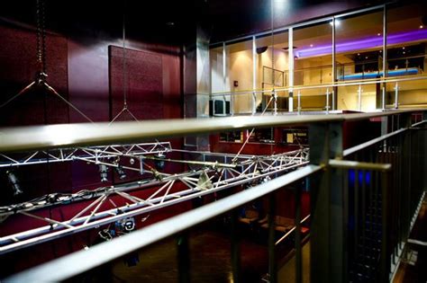 lighting truss - Studio The Venue Ltd