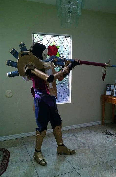 Jhin Cosplay Is Ready For Anime Expo 2016 League Of Legends