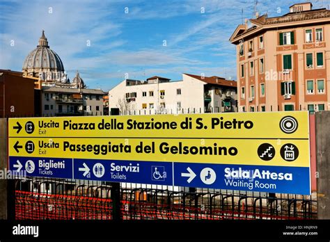 St Peters Railway Station Rome Hi Res Stock Photography And Images Alamy